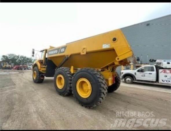 Volvo A25G 鉸接式起吊車