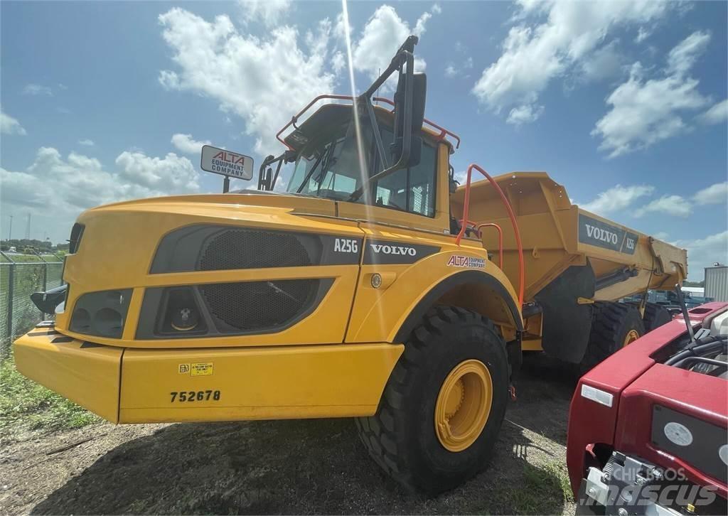 Volvo A25G 鉸接式起吊車