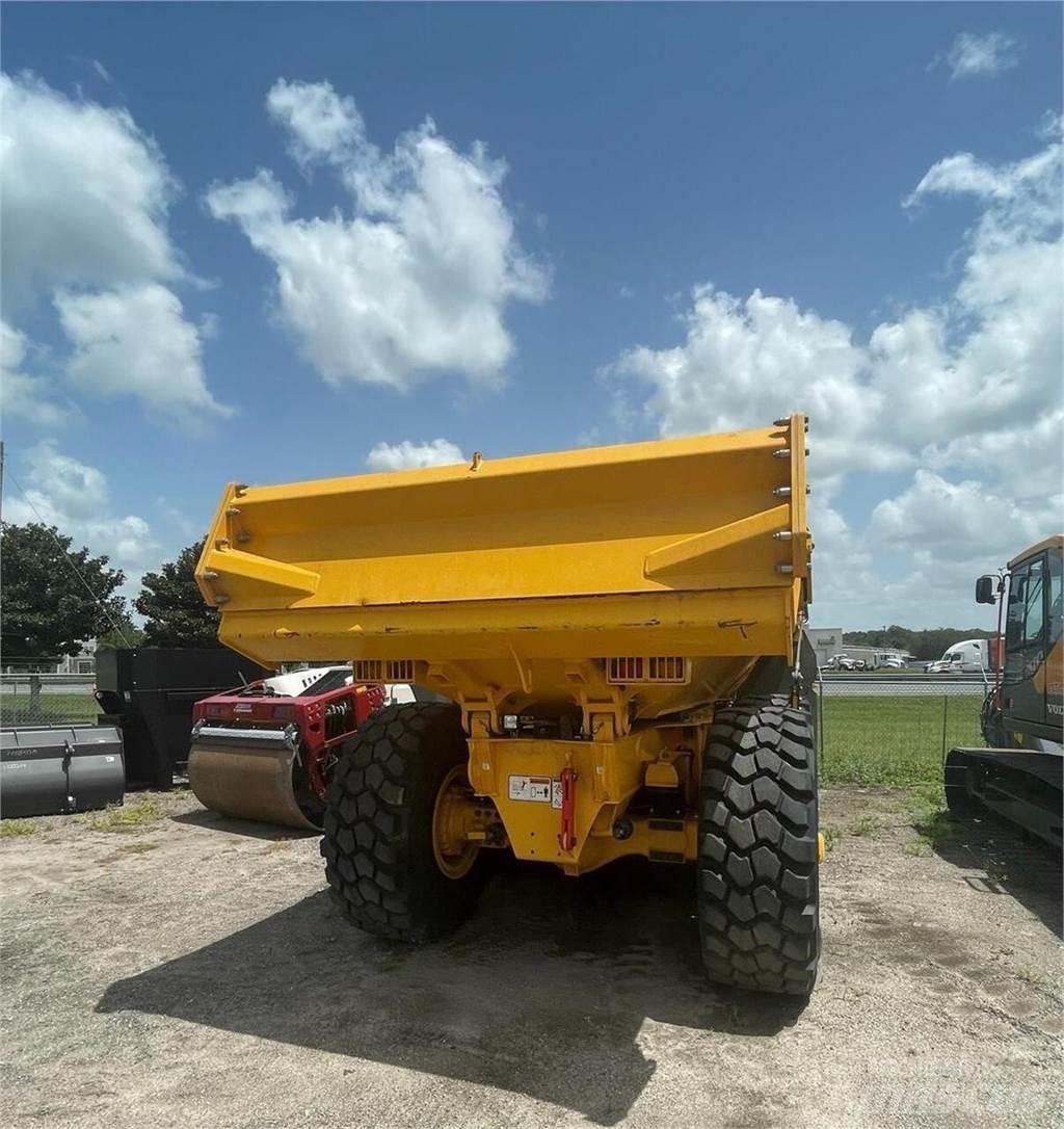 Volvo A25G 鉸接式起吊車