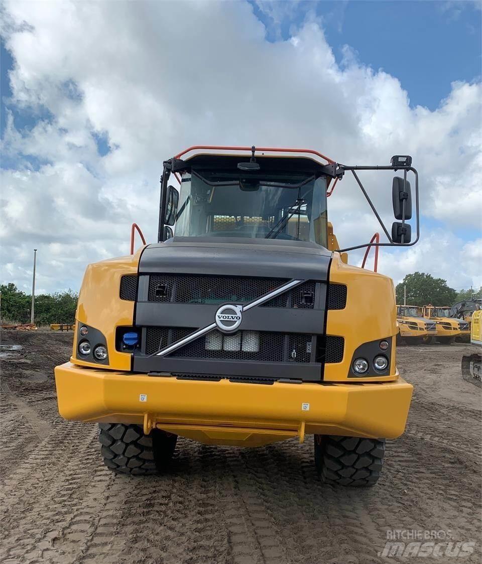 Volvo A25G 鉸接式起吊車
