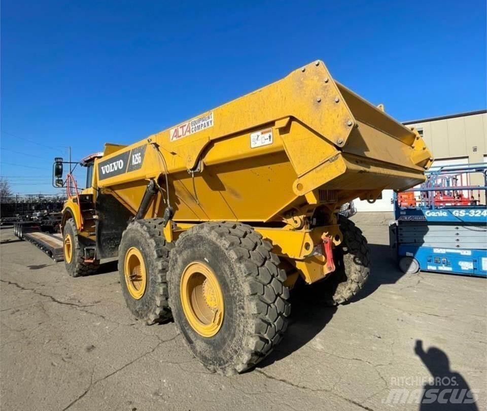 Volvo A25G 鉸接式起吊車