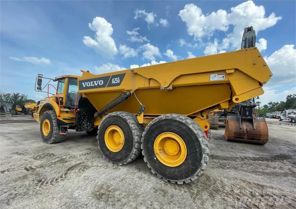 Volvo A25G 鉸接式起吊車