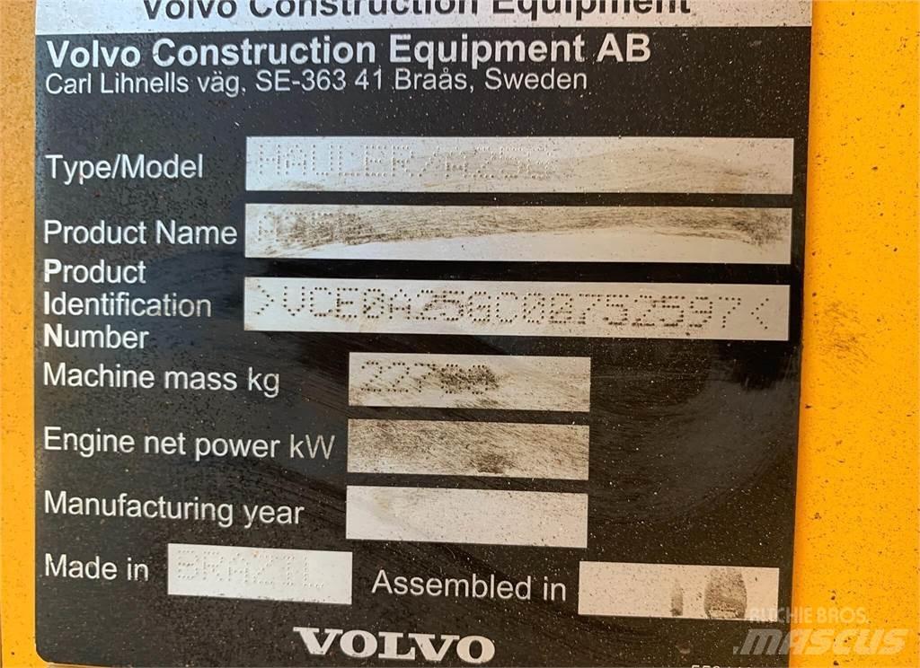 Volvo A25G 鉸接式起吊車