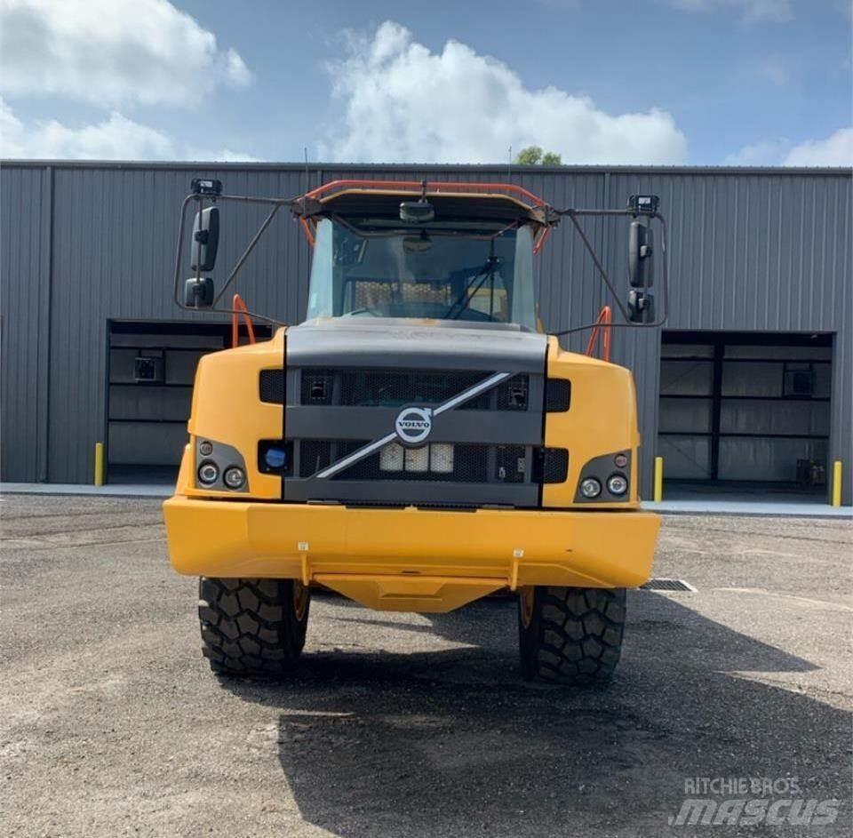 Volvo A25G 鉸接式起吊車