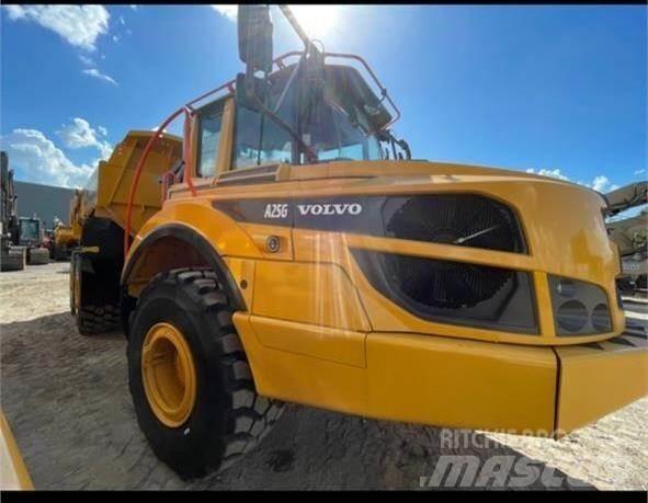 Volvo A25G 鉸接式起吊車