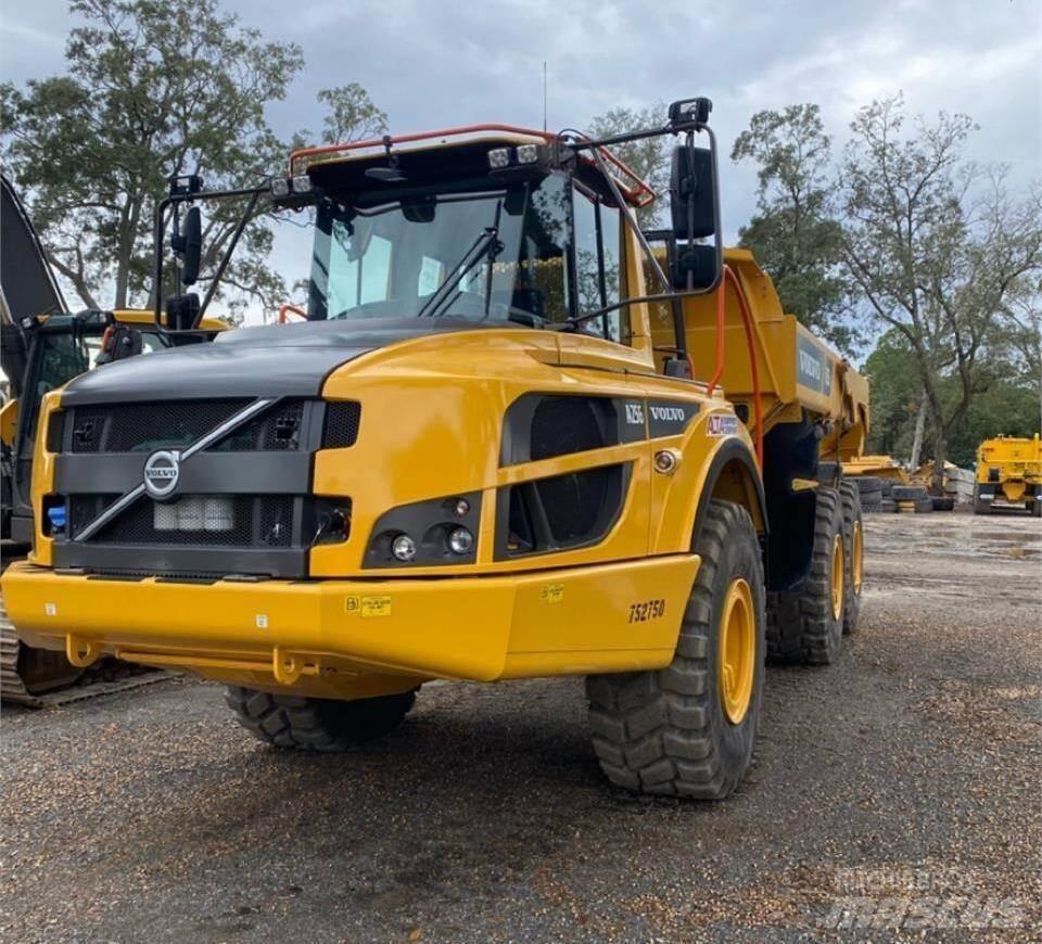 Volvo A25G 鉸接式起吊車