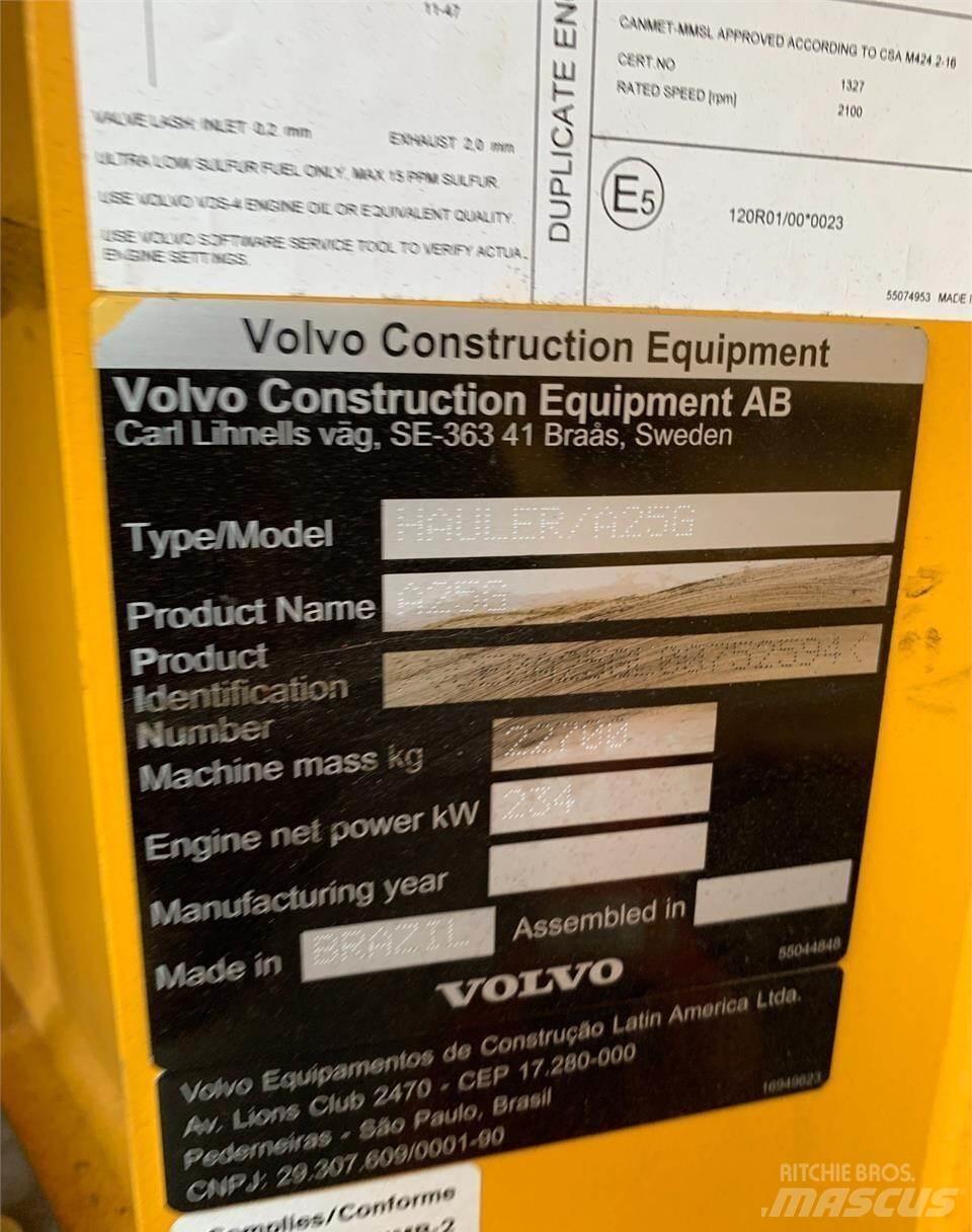 Volvo A25G 鉸接式起吊車