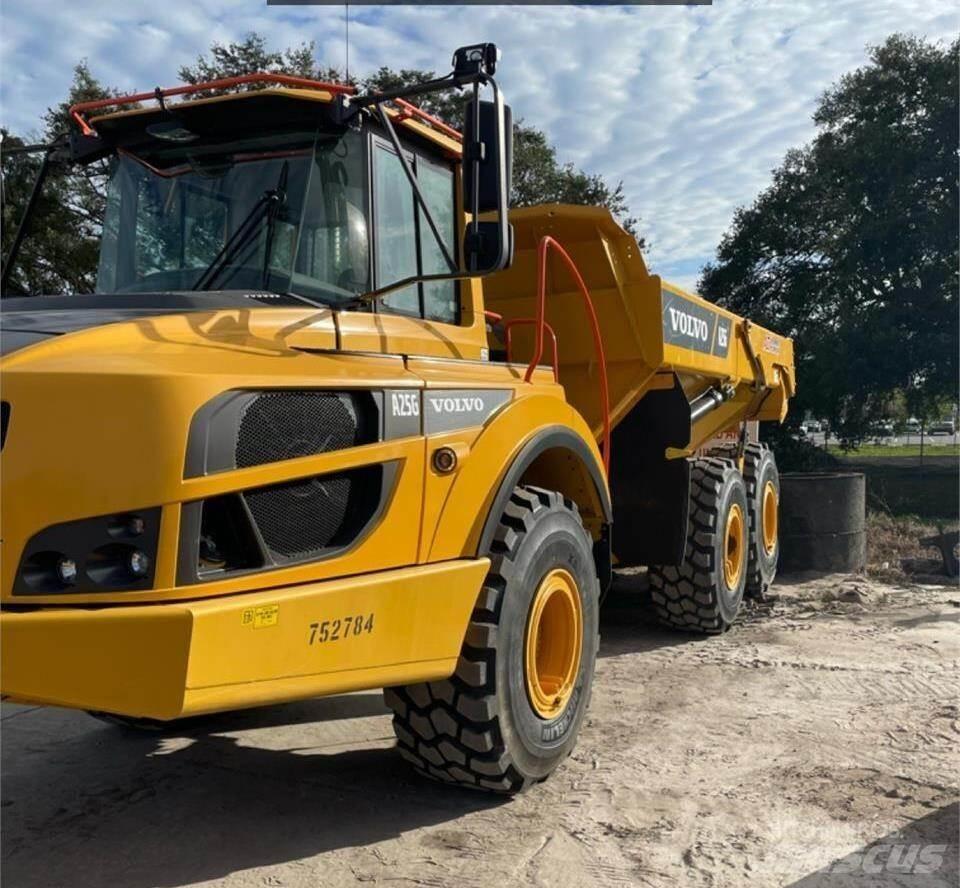 Volvo A25G 鉸接式起吊車