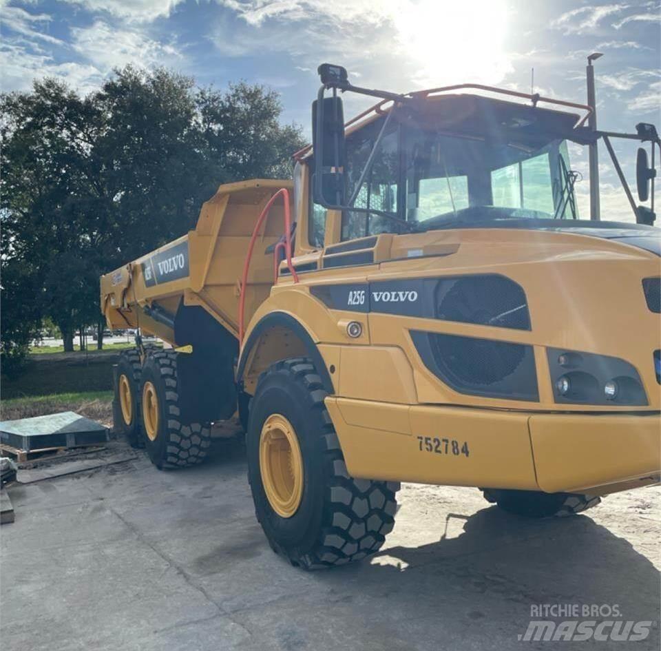 Volvo A25G 鉸接式起吊車