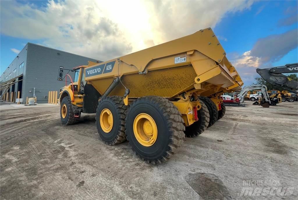Volvo A25G 鉸接式起吊車