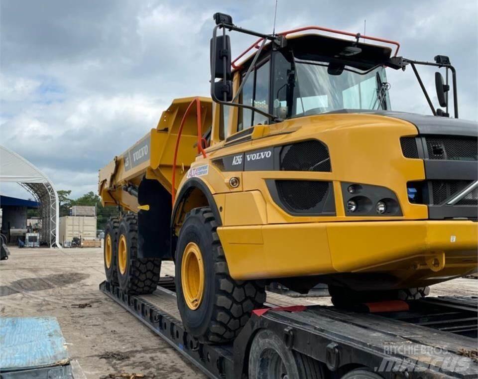 Volvo A25G 鉸接式起吊車