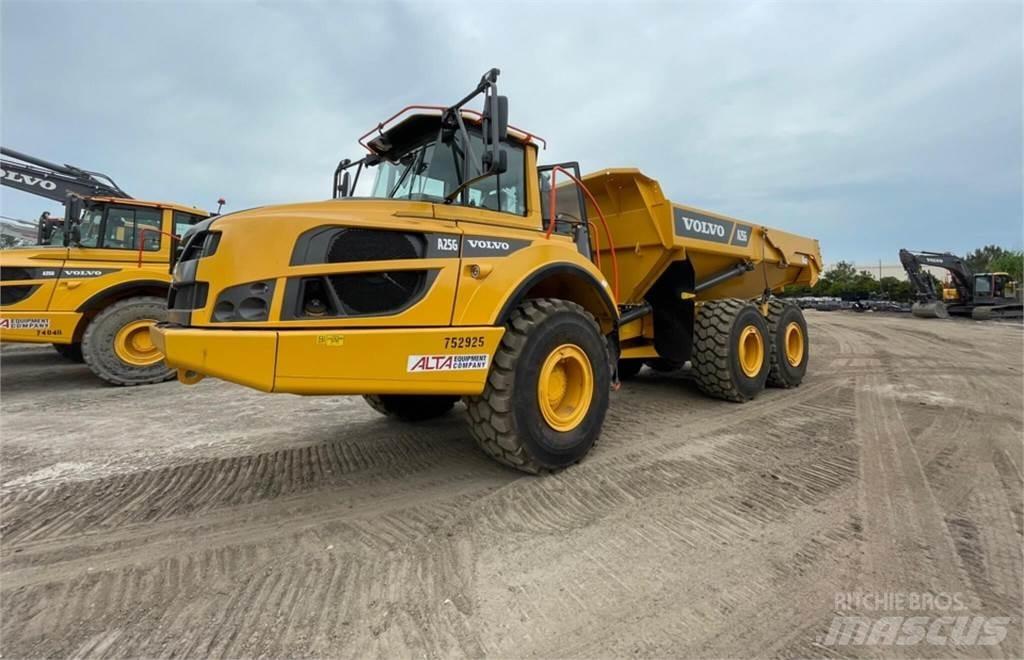 Volvo A25G 鉸接式起吊車