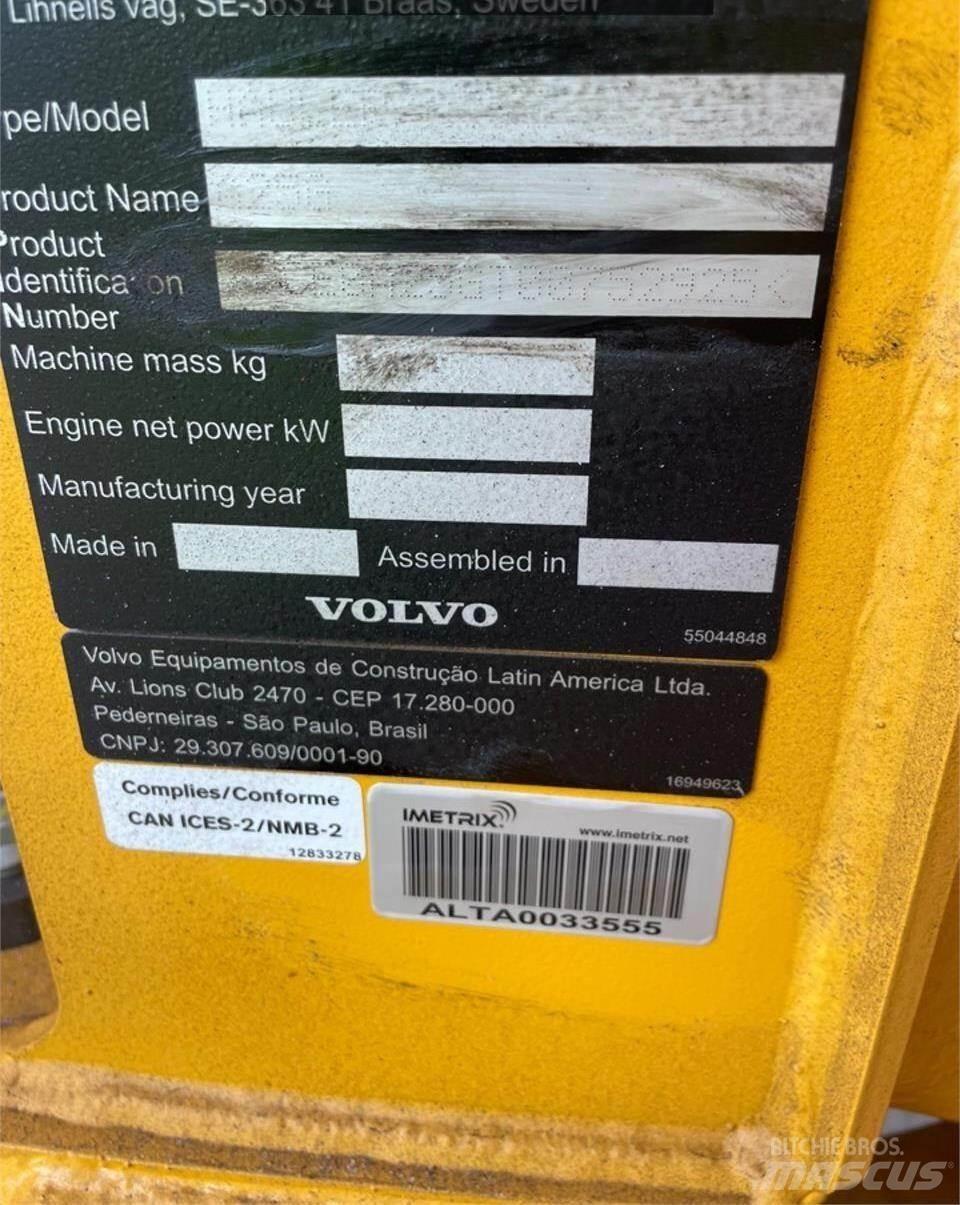 Volvo A25G 鉸接式起吊車