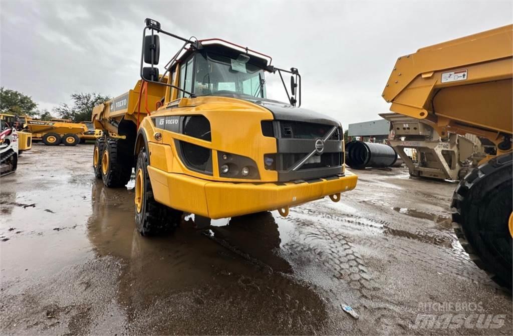 Volvo A25G 鉸接式起吊車