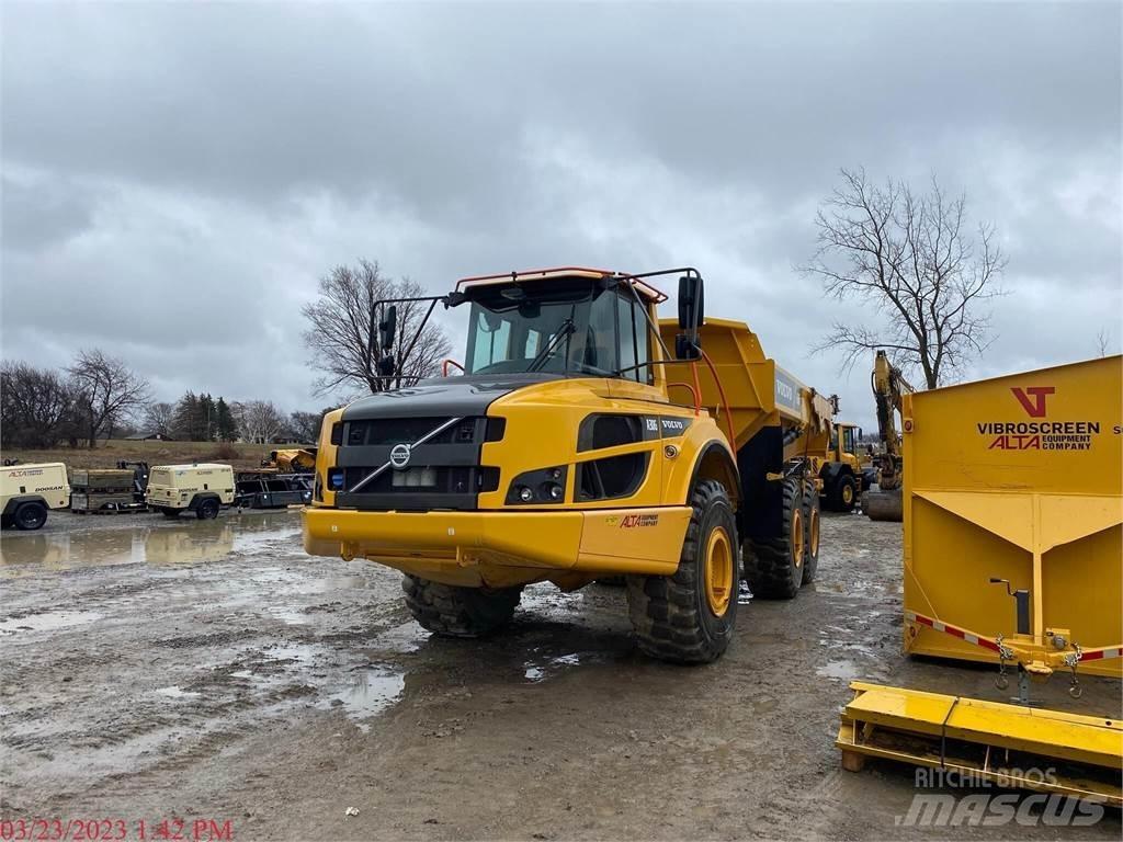 Volvo A30G 鉸接式起吊車