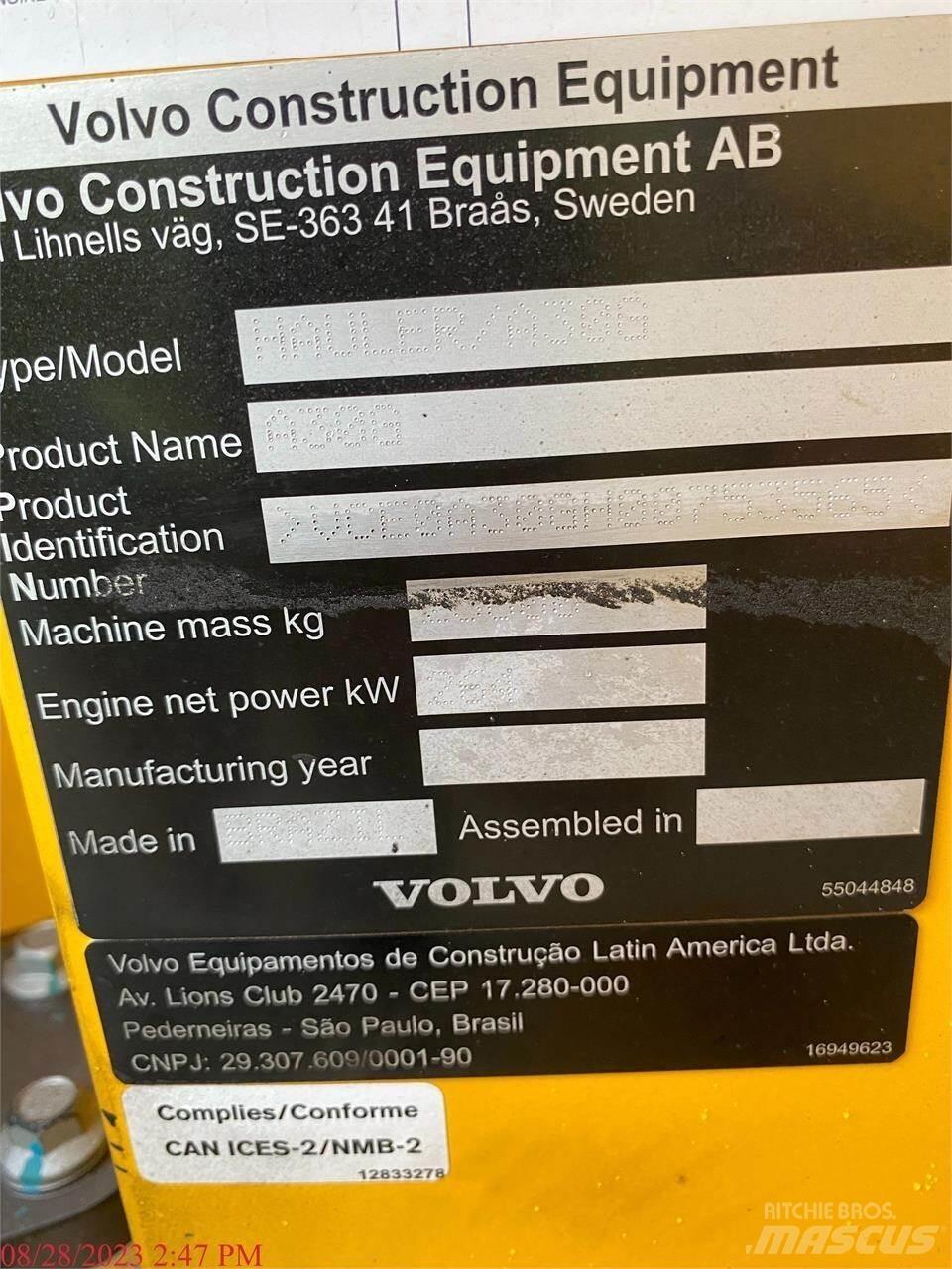 Volvo A30G 鉸接式起吊車