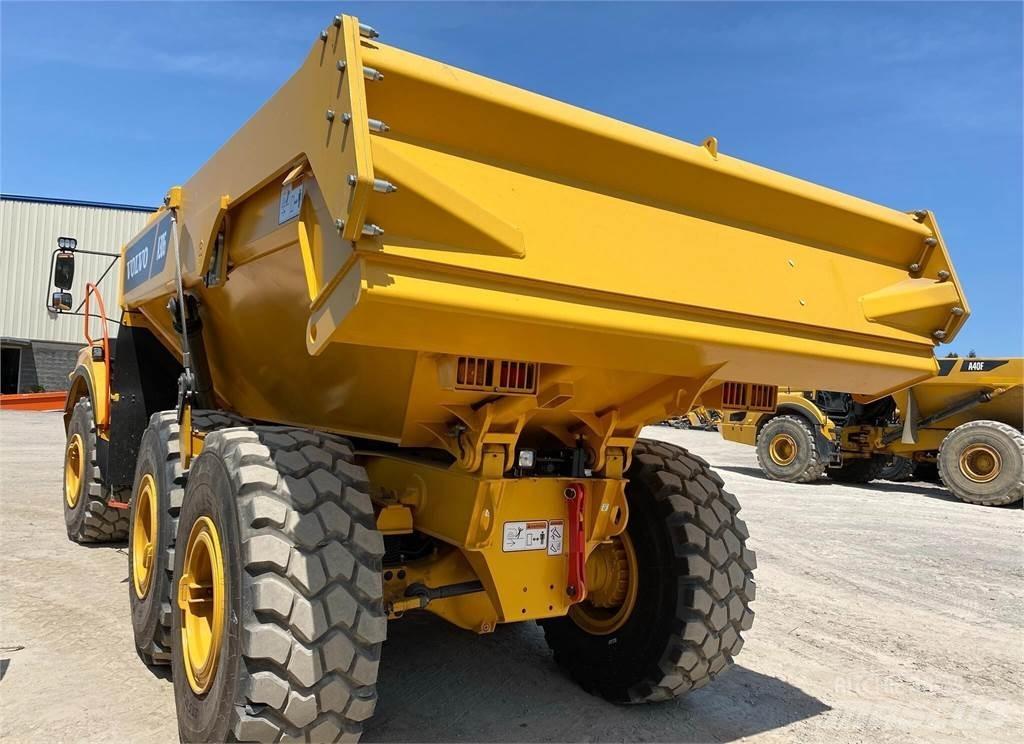Volvo A30G 鉸接式起吊車