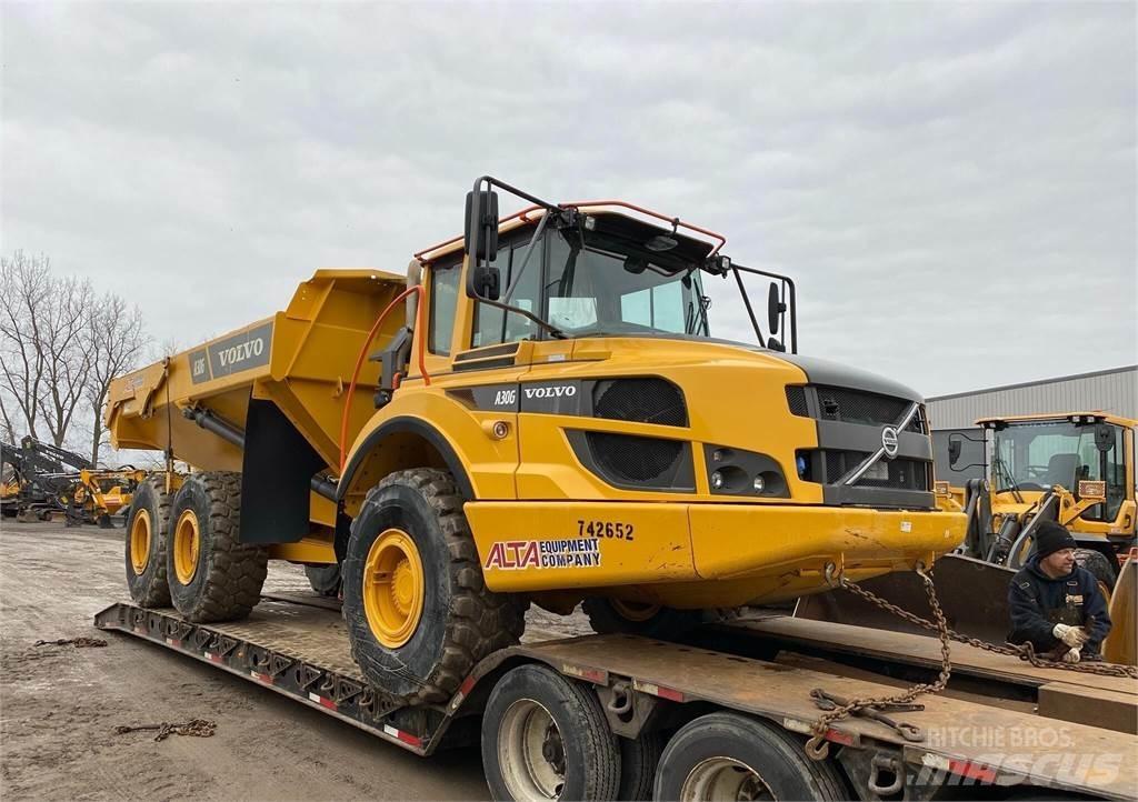 Volvo A30G 鉸接式起吊車