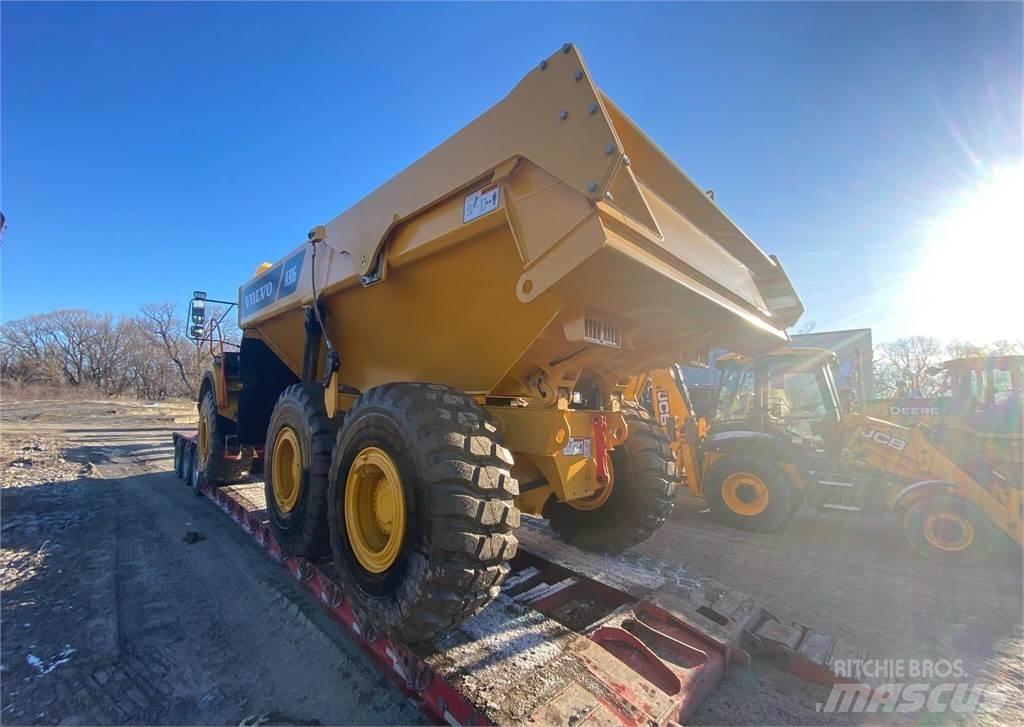 Volvo A30G 鉸接式起吊車
