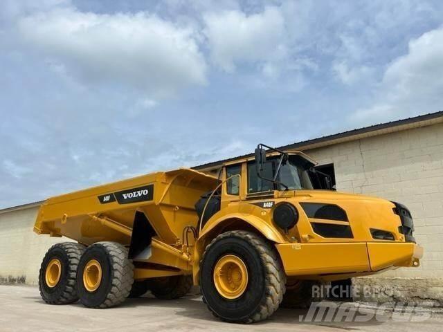 Volvo A40F 鉸接式起吊車