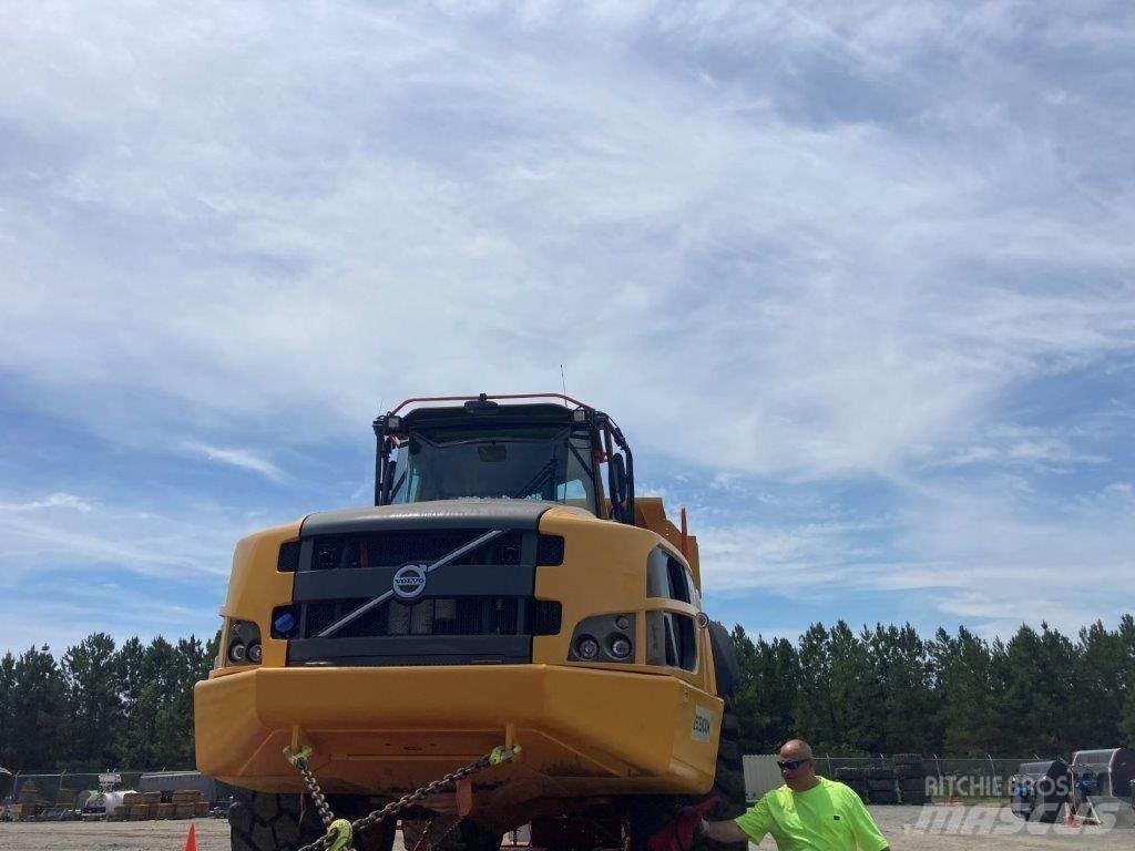 Volvo A40G 鉸接式起吊車