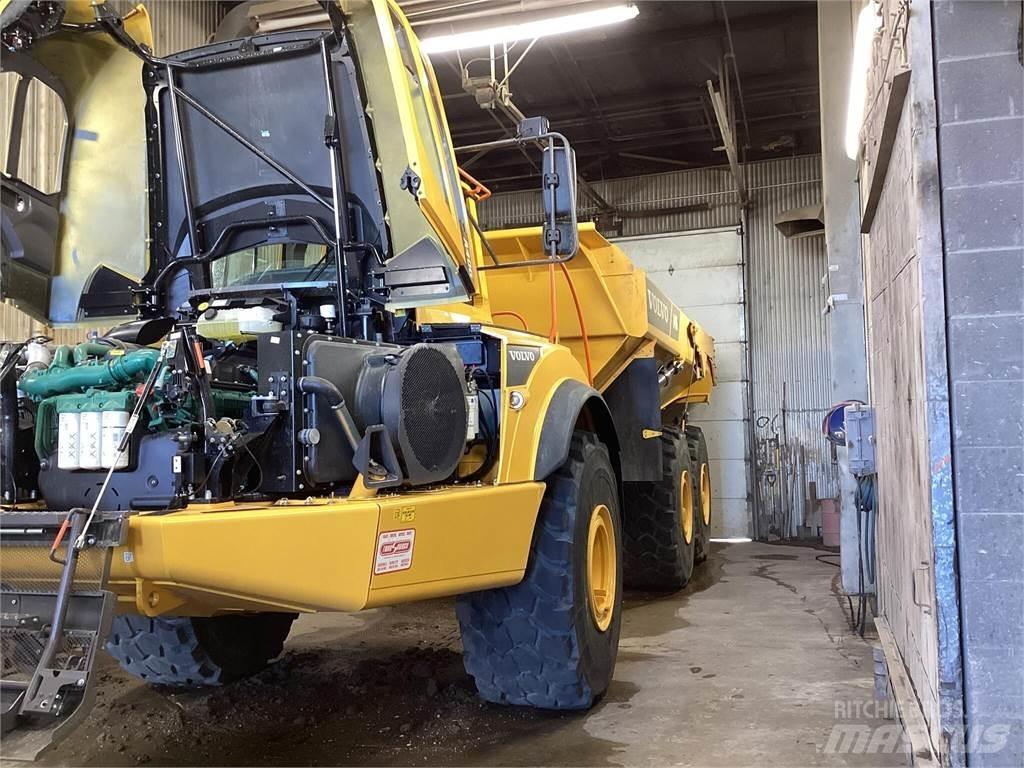 Volvo A40G 鉸接式起吊車