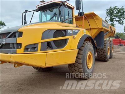 Volvo A40G 鉸接式起吊車
