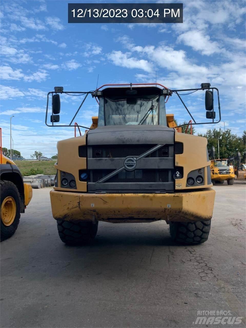Volvo A40G 鉸接式起吊車