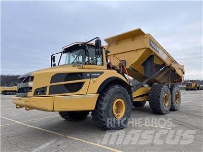 Volvo A40G 鉸接式起吊車