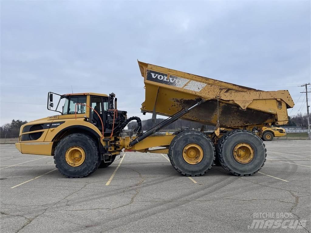 Volvo A40G 鉸接式起吊車