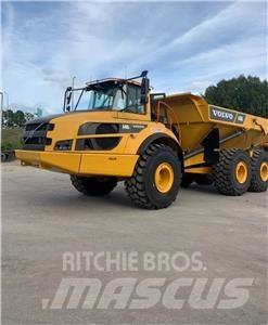 Volvo A40G 鉸接式起吊車