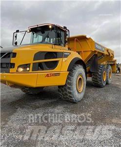 Volvo A40G 鉸接式起吊車