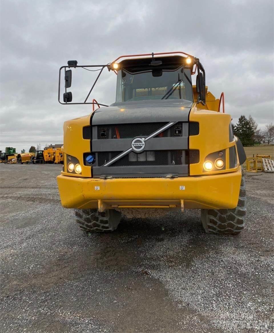 Volvo A40G 鉸接式起吊車