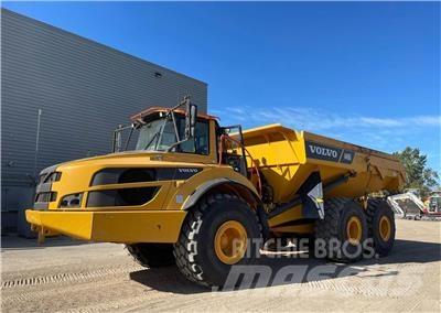 Volvo A40G 鉸接式起吊車