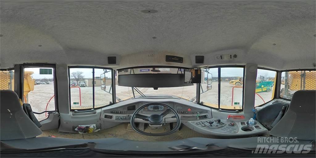 Volvo A45G 鉸接式起吊車