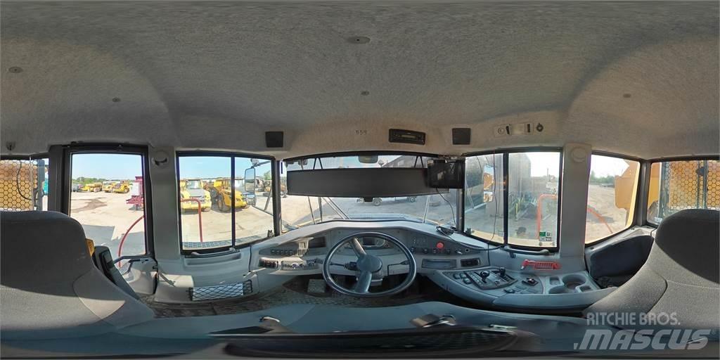Volvo A45G 鉸接式起吊車