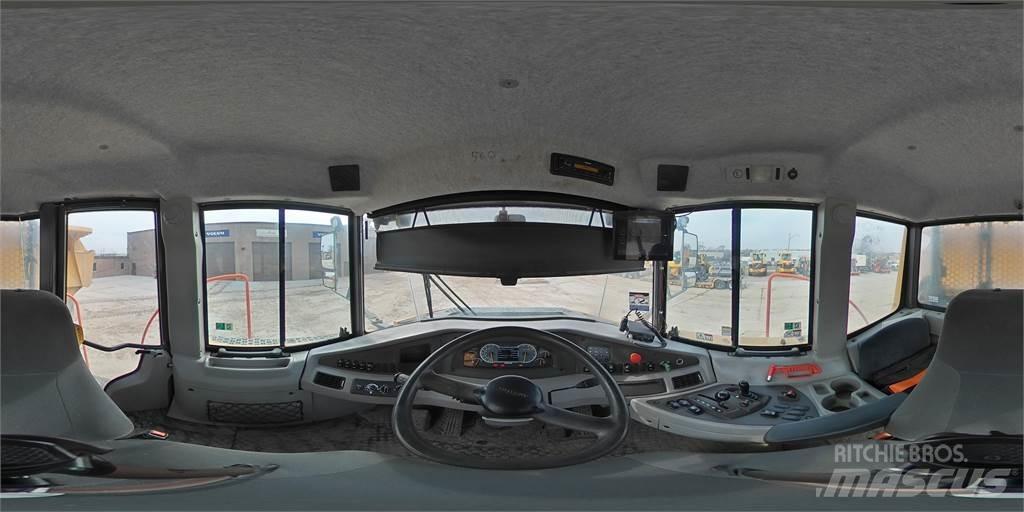 Volvo A45G 鉸接式起吊車