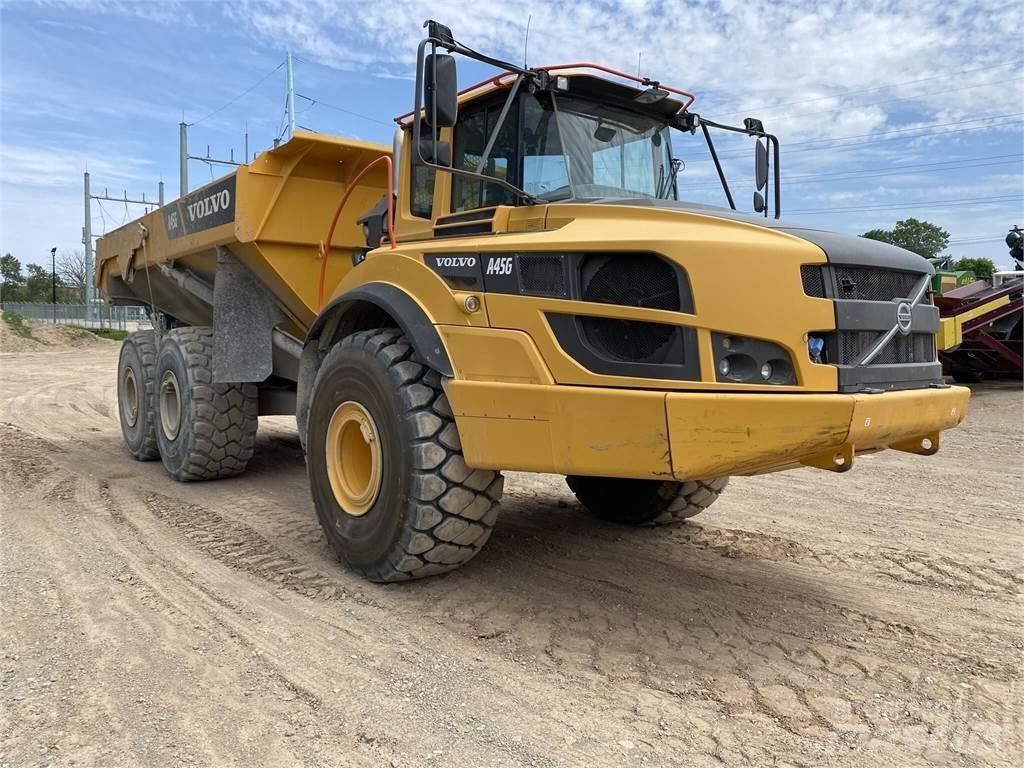 Volvo A45G 鉸接式起吊車