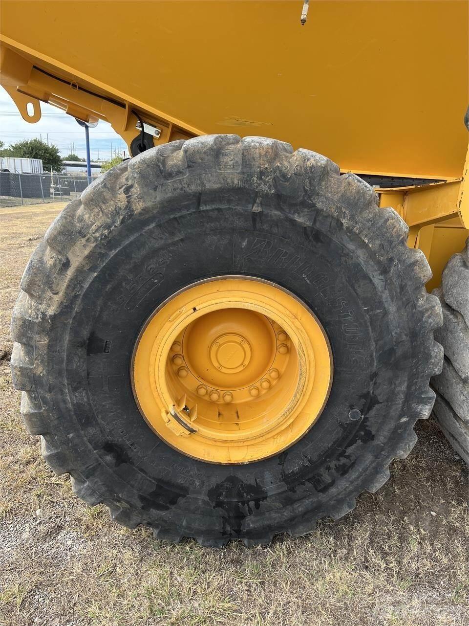 Volvo A45G 鉸接式起吊車