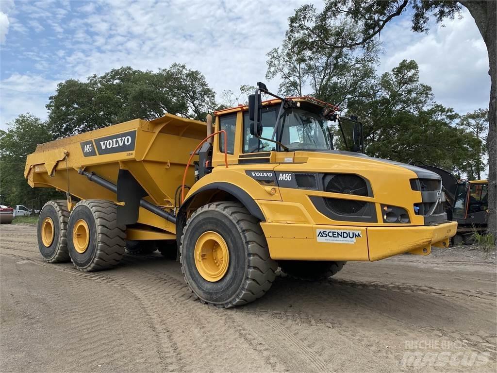 Volvo A45G 鉸接式起吊車