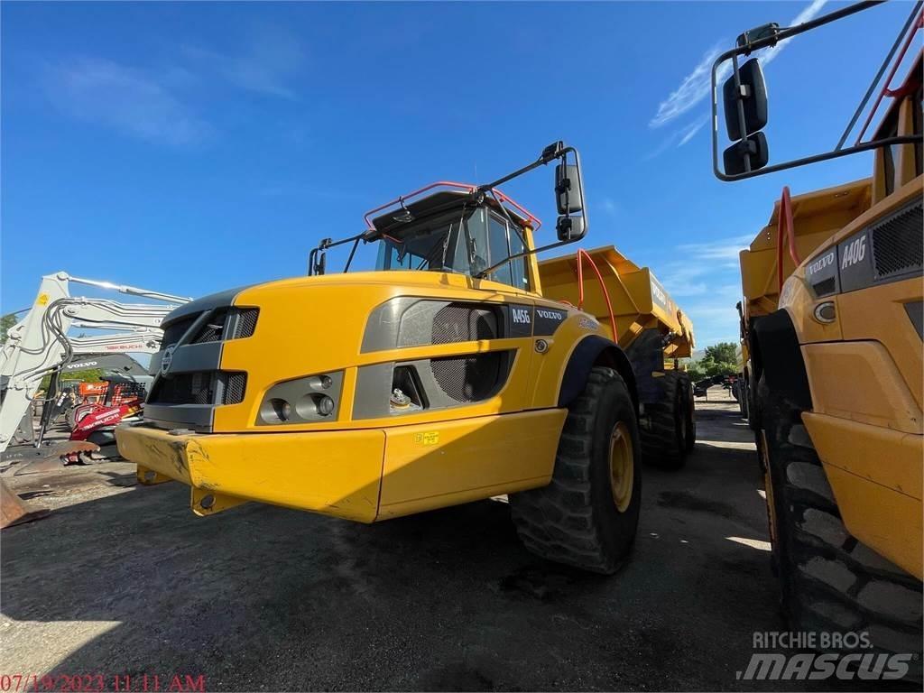 Volvo A45G 鉸接式起吊車