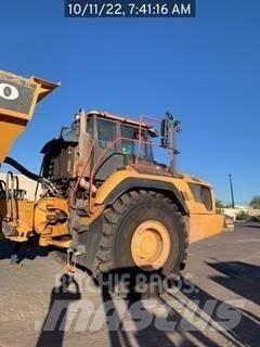 Volvo A60H 鉸接式起吊車