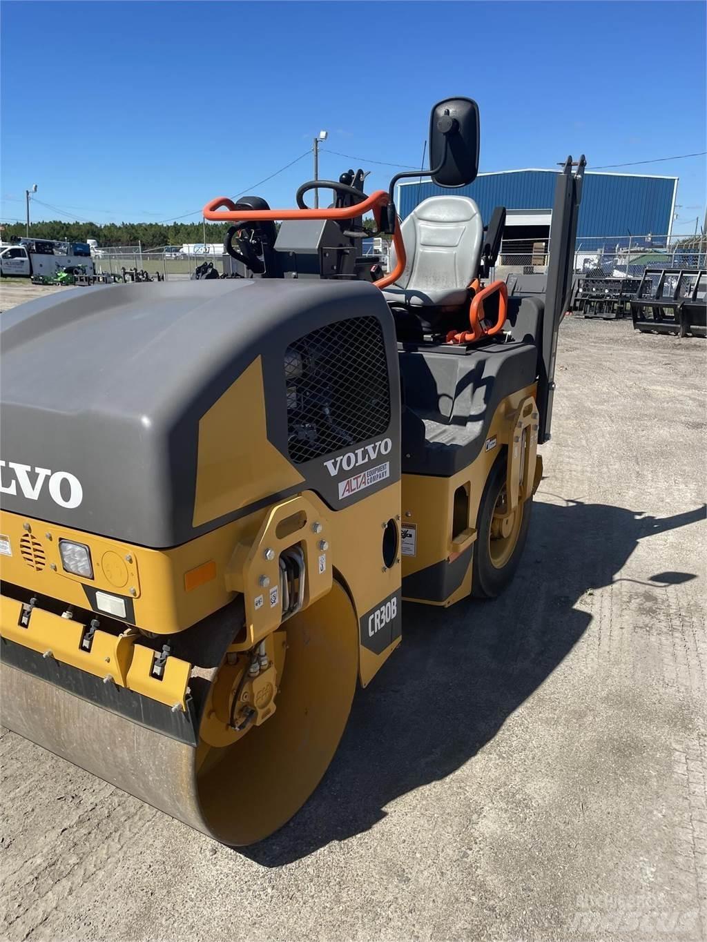 Volvo CR30B 複合式滾壓機