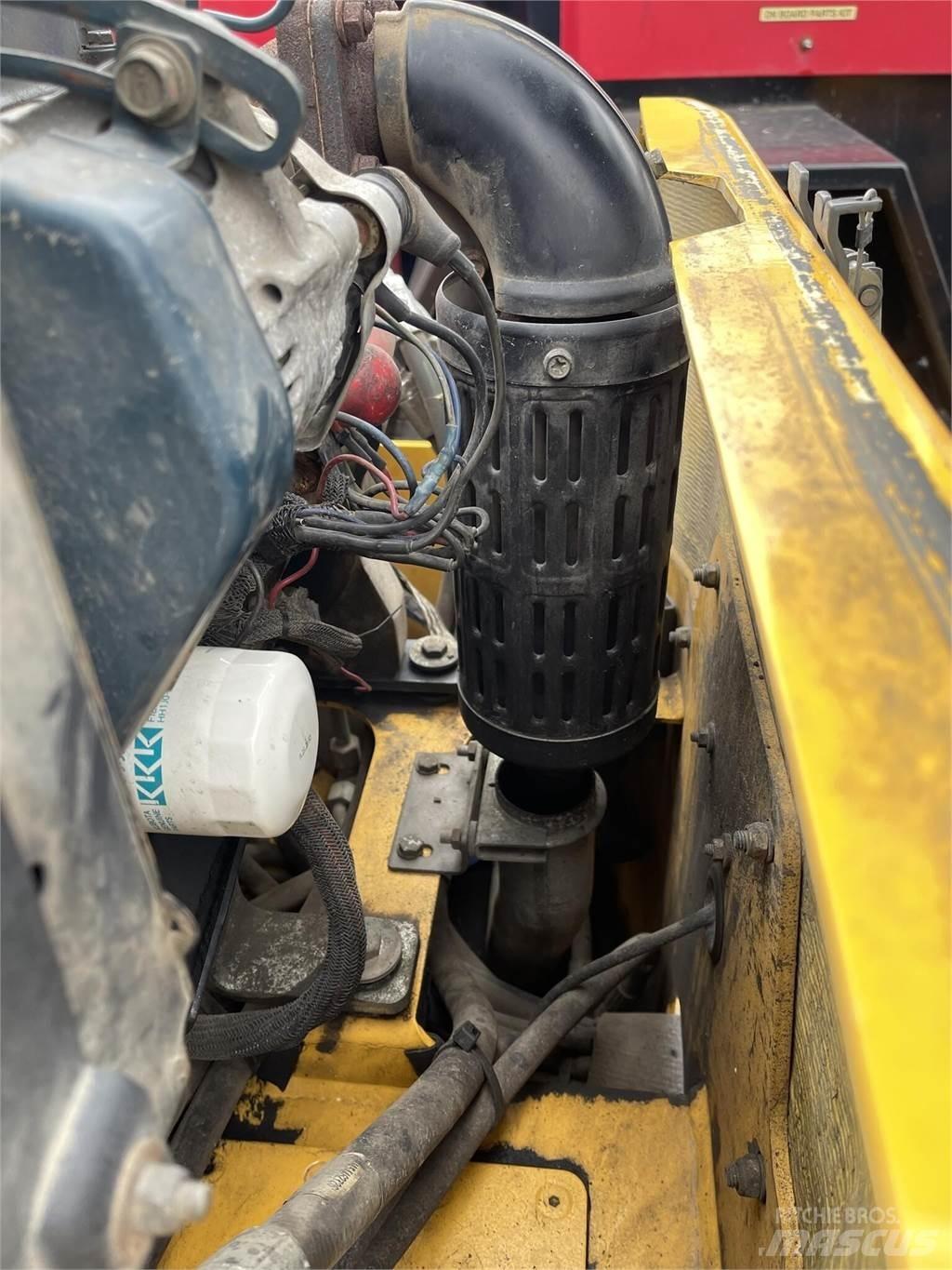Volvo DD15 雙輪滾壓機
