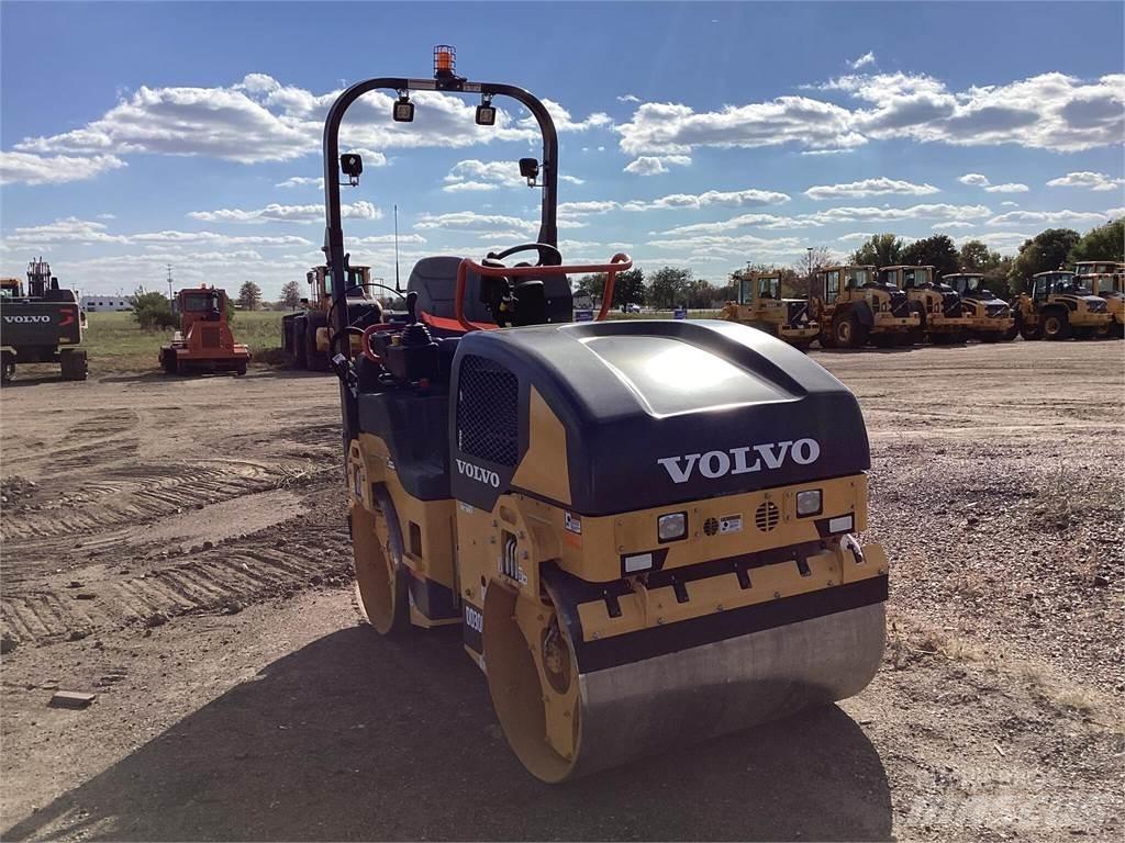 Volvo DD30B 雙輪滾壓機
