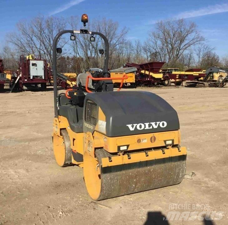 Volvo DD35B 雙輪滾壓機