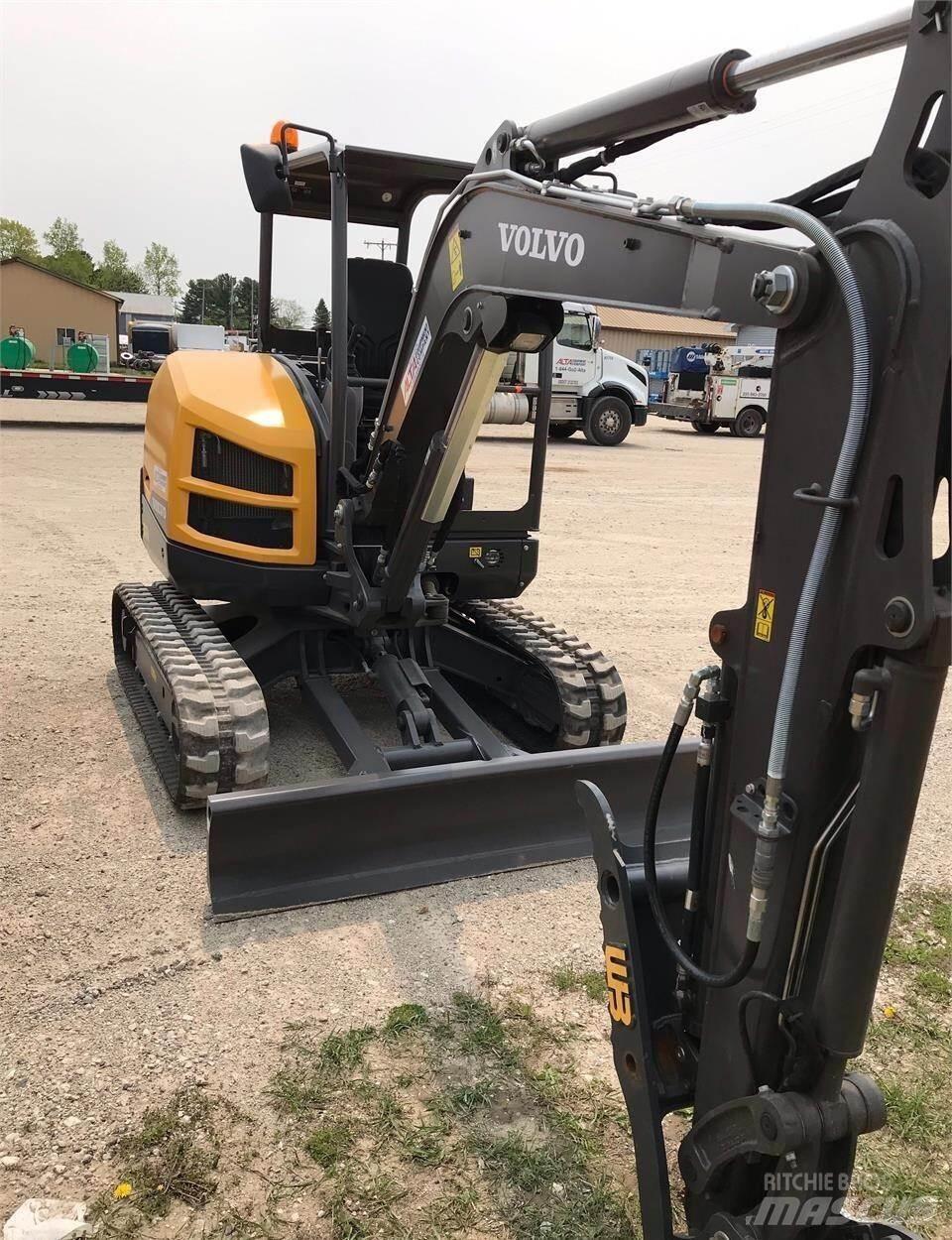 Volvo EC35D 小型挖土機/掘鑿機<7t(小型挖掘機)