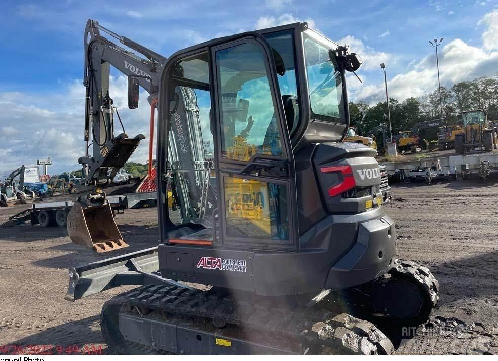 Volvo ECR50F 小型挖土機/掘鑿機<7t(小型挖掘機)