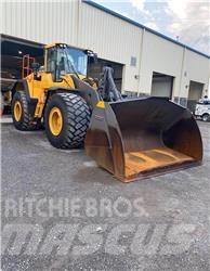 Volvo L220H 輪胎式裝載機