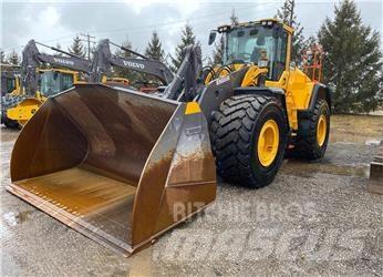 Volvo L220H 輪胎式裝載機